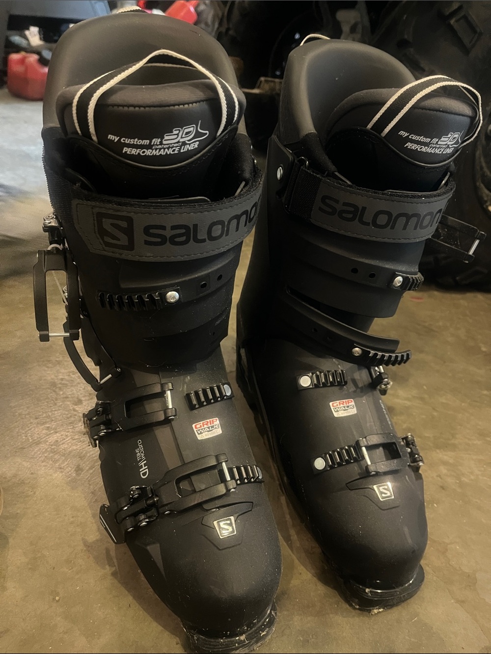 Men’s ski boots